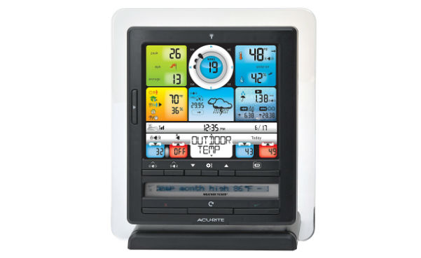 AcuRite Pro Color Weather Station with 5-in-1 Sensor