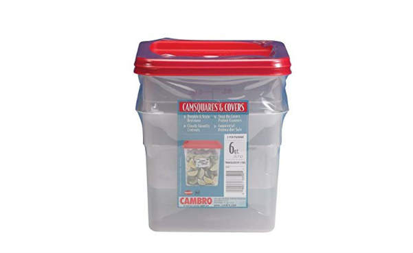 Cambro 6 Quart Translucent Square Food Storage Containers and Cover