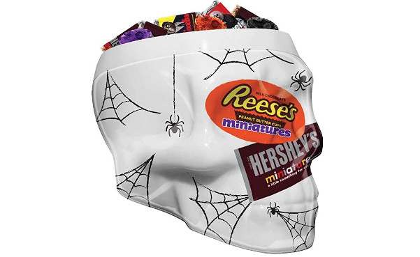 HERSHEY'S Halloween Chocolate Candy Variety Mix, Addams Family Foils in Skull Bowl, Halloween Decorations, (HERSHEY'S and REESE'S) 37 oz